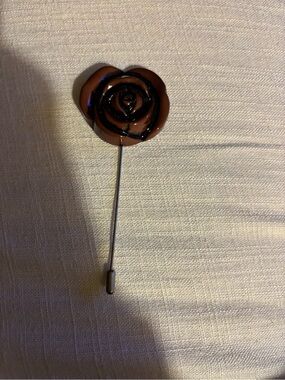 Joan Goodman pono rose stick pin